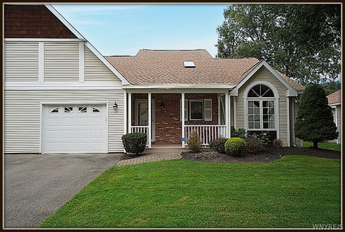 23 Sweet Bay Ln, Amherst, NY, 14221-8302 | Card Image