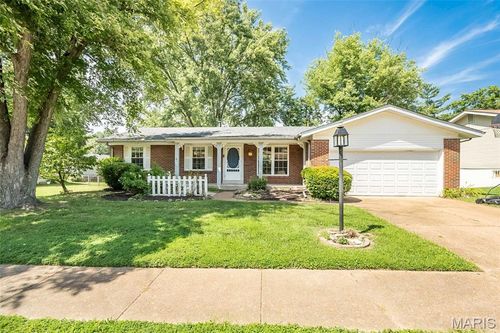 2503 Dimus Dr, Fenton, MO, 63026-2239 | Card Image