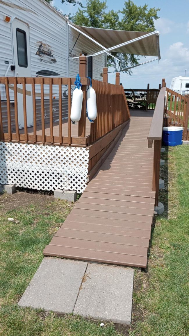 8 x 40 deck with ramp. | Image 8