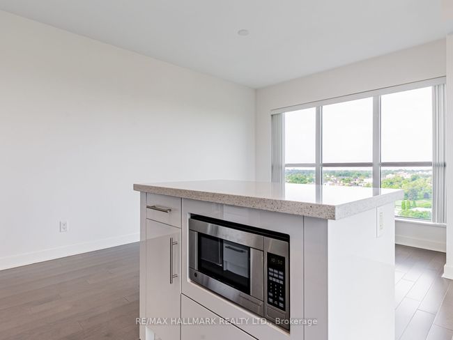 1702 - 58 Orchard View Blvd, Condo with 2 bedrooms, 1 bathrooms and null parking in Toronto ON | Image 11
