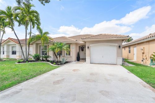 13995 S Cypress Cove Cir, Davie, FL, 33325-6742 | Card Image