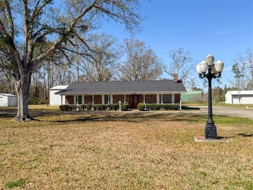 1345 Woodland Trl, Lake Charles, LA, 70611-6725 | Card Image