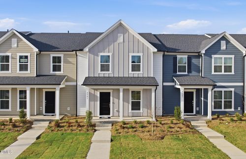 2901 Denson Rd, Willow Spring, NC, 27592-5505 | Card Image