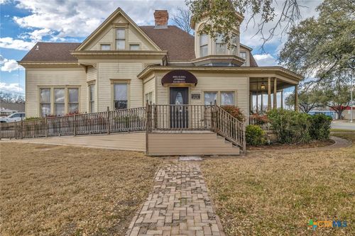 606 S Key Ave, Lampasas, TX, 76550-3148 | Card Image