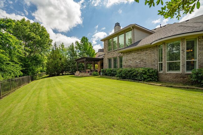 Private backyard that backs to greenbelt | Image 33