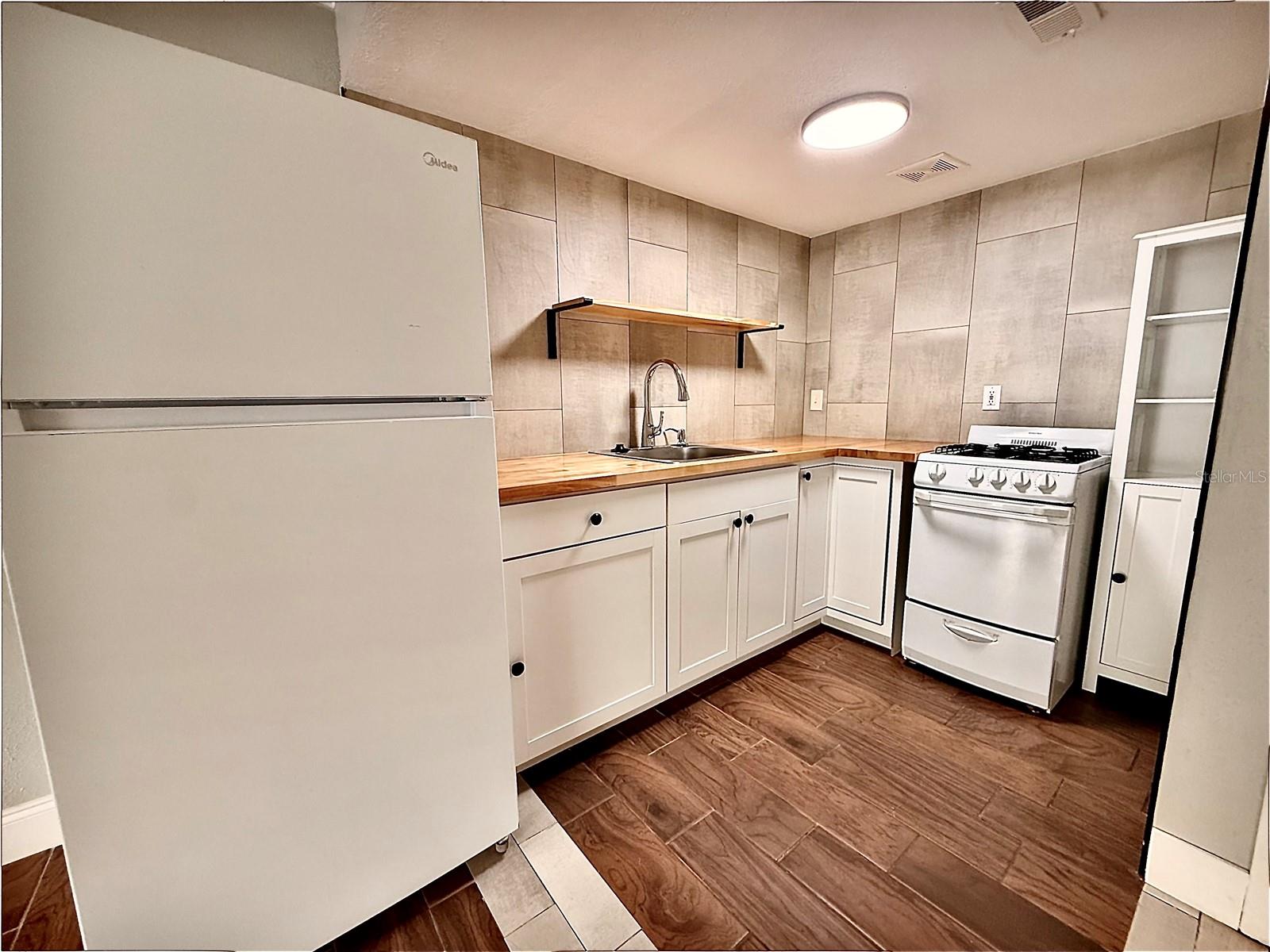 Residential Lease in ALTAMONTE SPRINGS 4