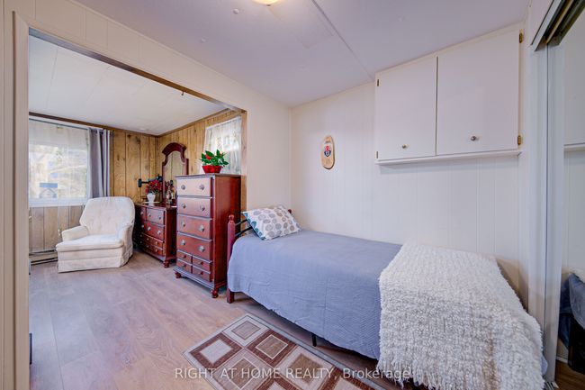 11 Locust Hill Dr, House other with 2 bedrooms, 1 bathrooms and 2 parking in Innisfil ON | Image 11