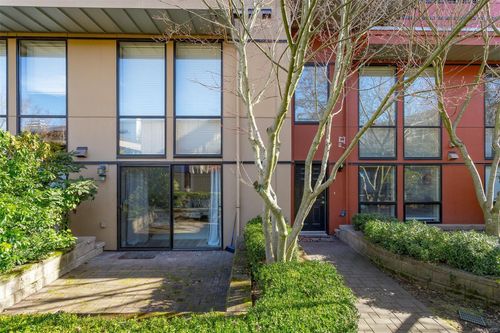 112-880 Short St, Victoria, BC, V8X2V5 | Card Image