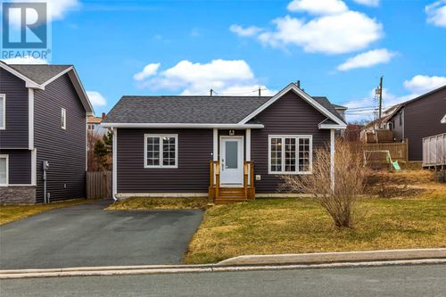 40 Oaken Dr, Conception Bay South, NL, A1X0B9 | Card Image