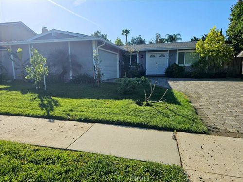 6474 Conifer St, Oak Park, CA, 91377-1072 | Card Image