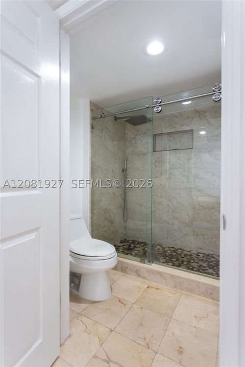 1704-16711 N Collins, Sunny Isles Beach, FL, 33160 | Card Image