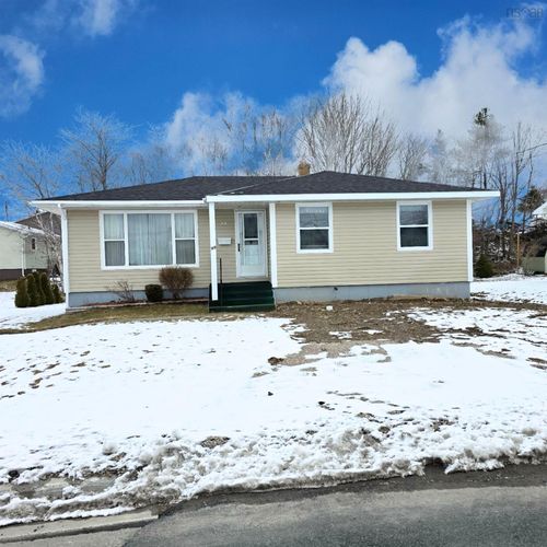 99 Ranna Dr, Sydney, NS, B1P3Y5 | Card Image