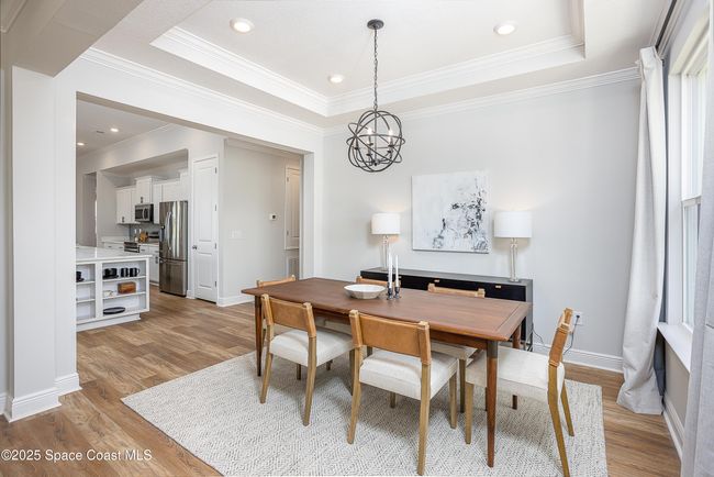 Model home - actual features may vary. | Image 6