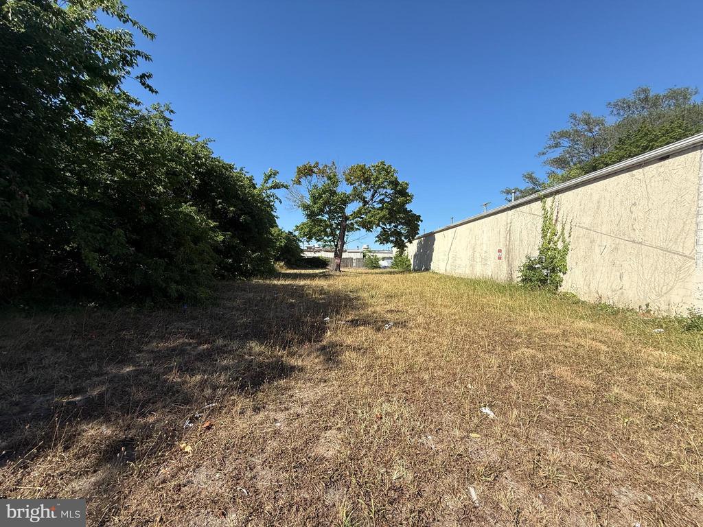 Commercial Lease in PLEASANTVILLE 4