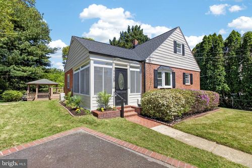 7128 Parkview Ave, FALLS CHURCH, VA, 22042-1616 | Card Image