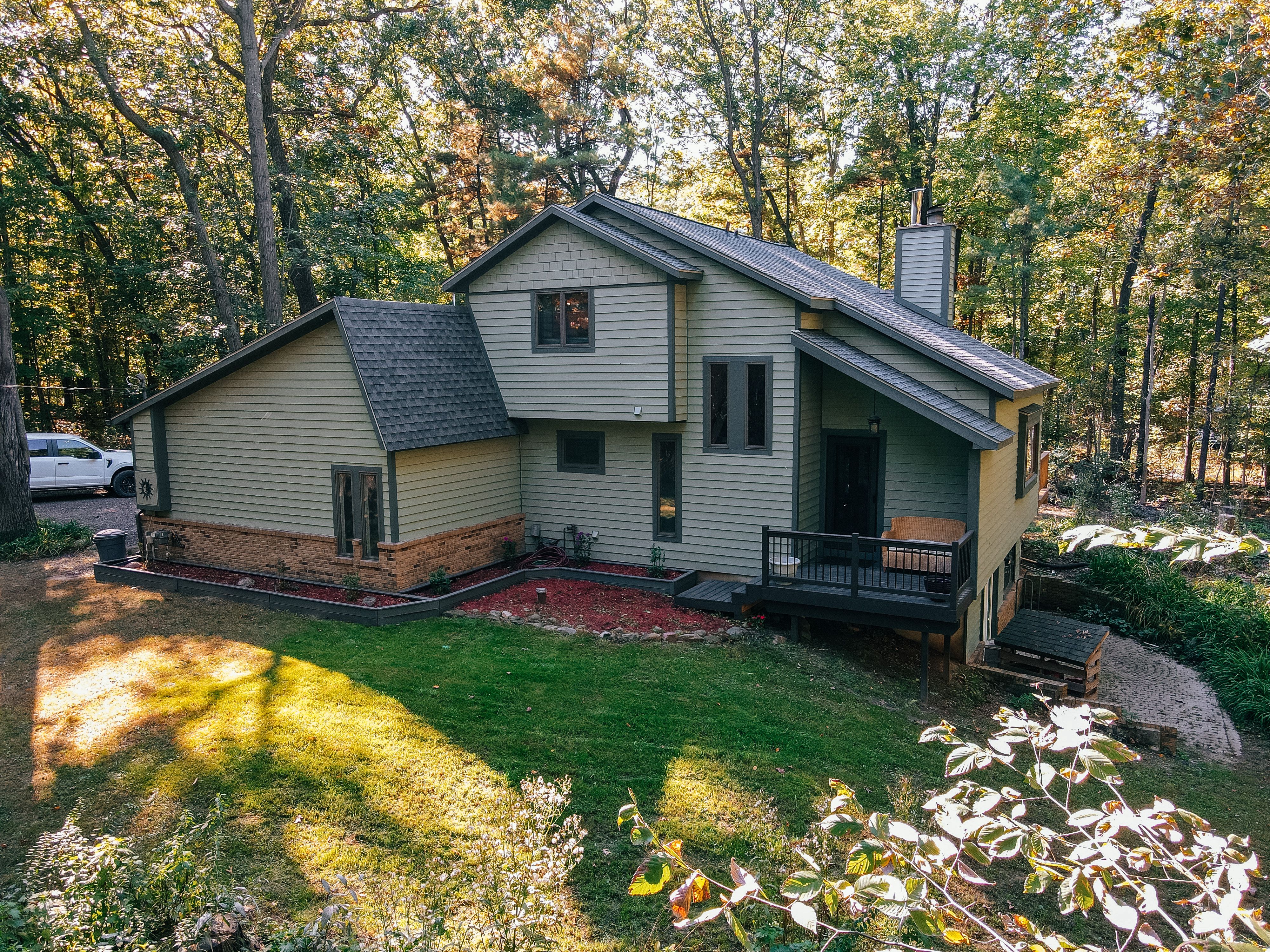 Country Way, Hartland, MI 48353