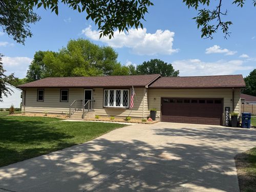 502 19th St N, Benson, MN, 56215-1011 | Card Image