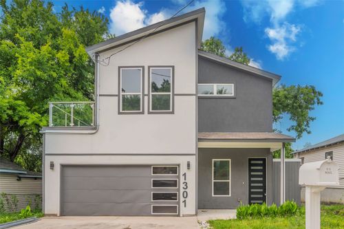 1301 Compton St, Dallas, TX, 75203-3308 | Card Image