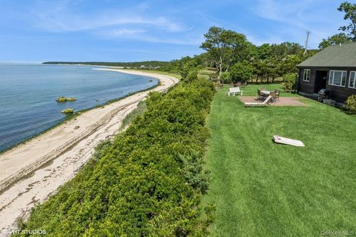 4630 Blue Horizon Blfs, Peconic, NY, 11958 | Card Image