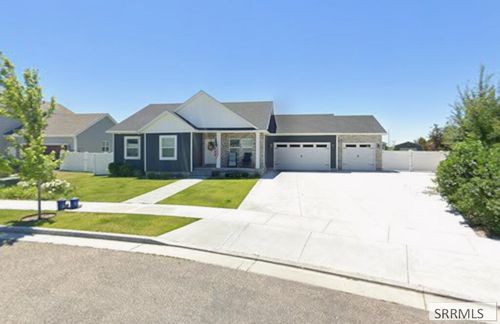 769 Wilshire Pl, Idaho Falls, ID, 83402-5652 | Card Image