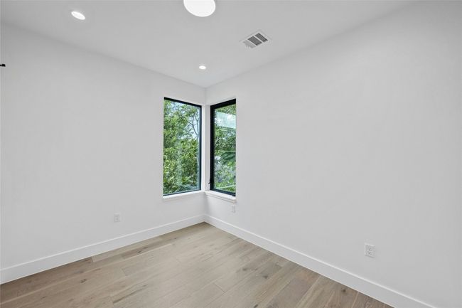 B - 2010 Gathright Cv, House other with 2 bedrooms, 3 bathrooms and 1 parking in Austin TX | Image 20