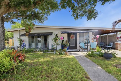 54 20th Ln Sw, VERO BEACH, FL, 32962-7243 | Card Image