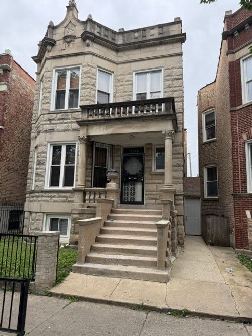 3919 W Monroe Street, Chicago, IL, 60624 | Card Image