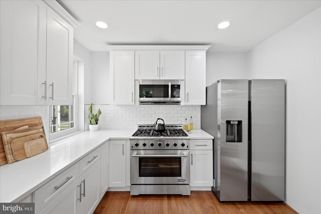 Residential in WASHINGTON 3