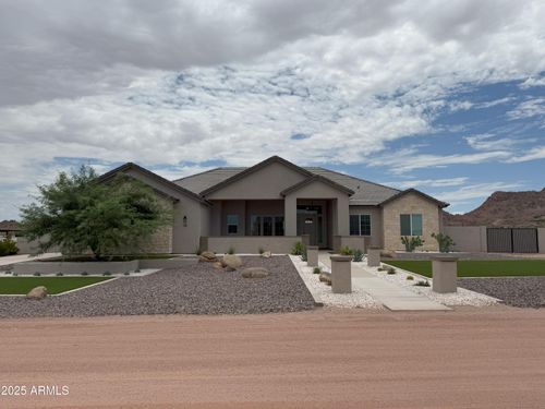 1111 W Lucky Ln, San Tan Valley, AZ, 85144-1598 | Card Image