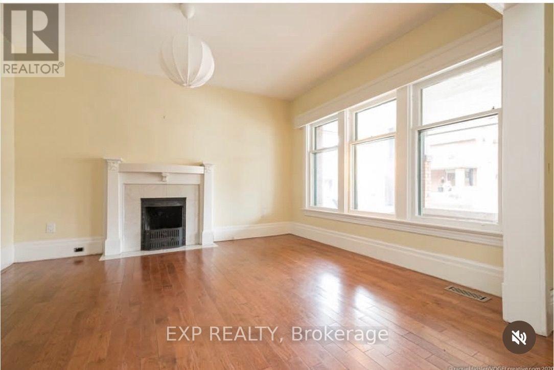 Residential Lease in Hamilton (Gibson) 2