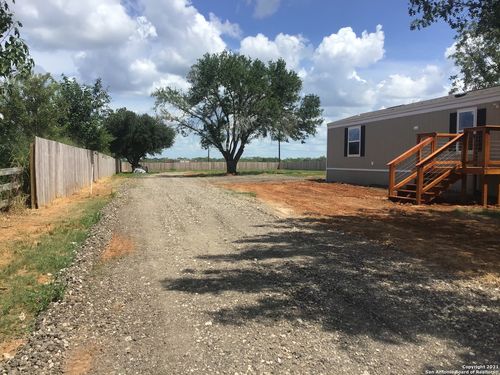 7380 Pittman Rd, Adkins, TX, 78101-2785 | Card Image