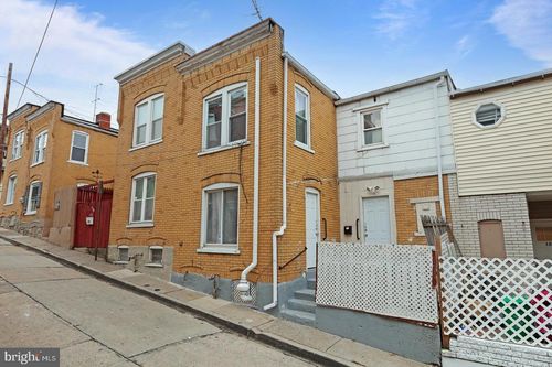 121 S Blank St, Allentown, PA, 18102-4709 | Card Image