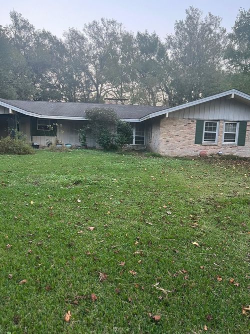 210 Greenwood, Taylor Landing, AL, 77705 | Card Image