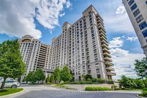 512-9245 Jane St, Vaughan, ON, L6A0J9 | Card Image