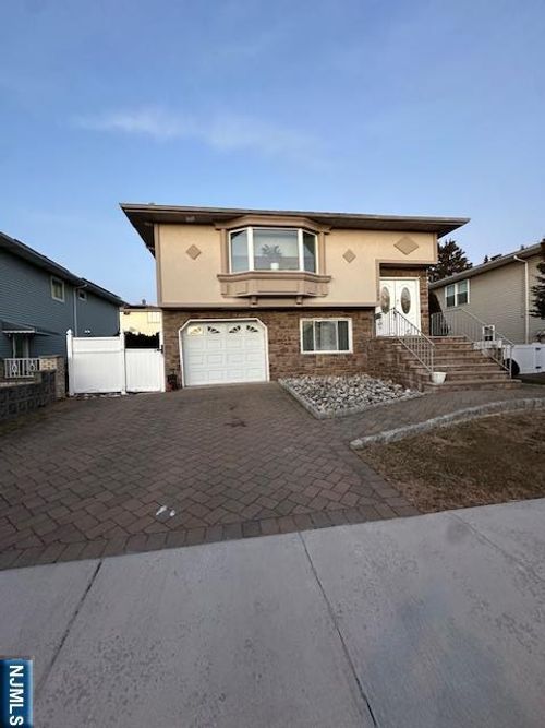 298 Julianne Ter, Secaucus, NJ, 07094-4013 | Card Image