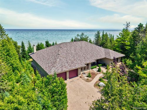 4935 E Grand Lake Rd, Presque Isle, MI, 49777-8202 | Card Image