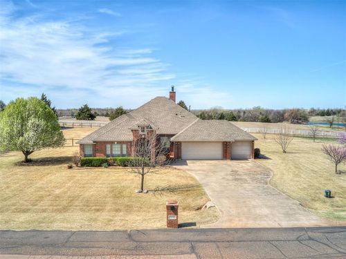 20301 Flowered Meadows Way, Edmond, OK, 73012-0643 | Card Image
