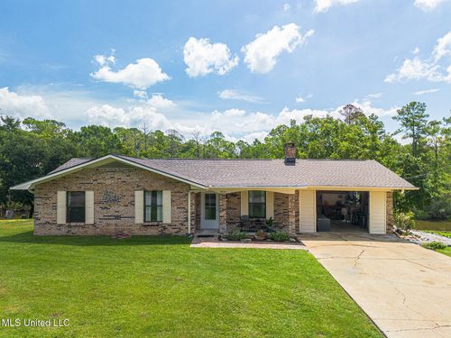 1804 Seacrest Dr, Gautier, MS, 39553-7023 | Card Image