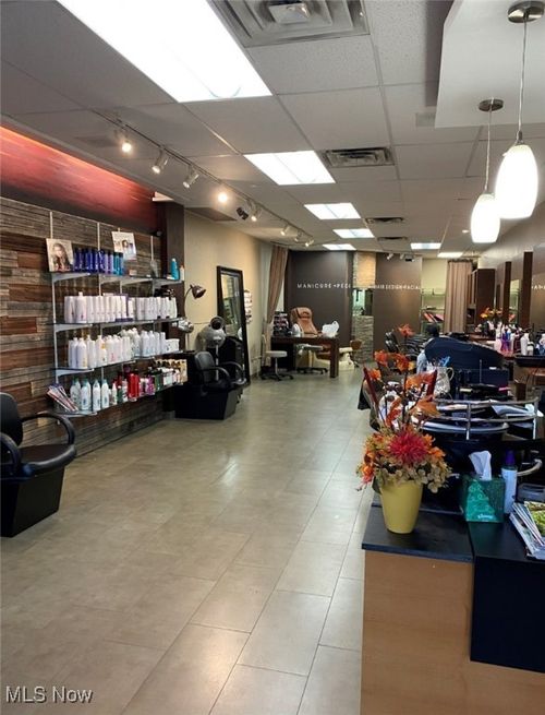 13808 Detroit Ave, Lakewood, OH, 44107-4622 | Card Image