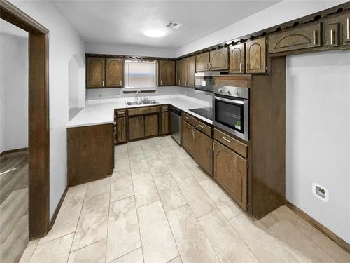 2608 Sw 84th St, Oklahoma City, OK, 73159-5704 | Card Image