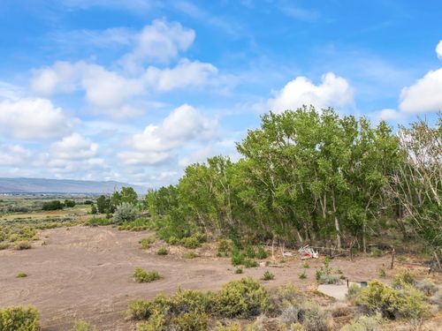 1 E Landslide Rd, Central Valley, UT, 84754-3367 | Card Image