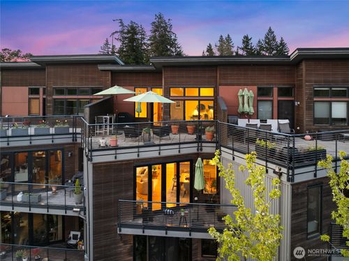 a302-610 Vineyard Lane, Bainbridge Island, WA, 98110 | Card Image