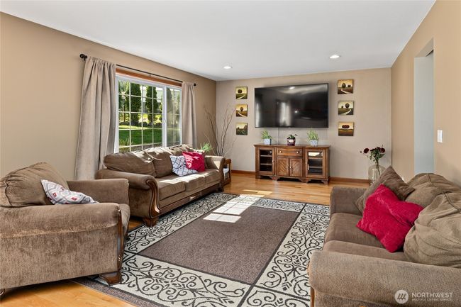 Great Room | Image 10