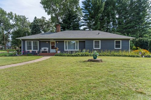 1103 S 5th Ave W, Newton, IA, 50208-3512 | Card Image