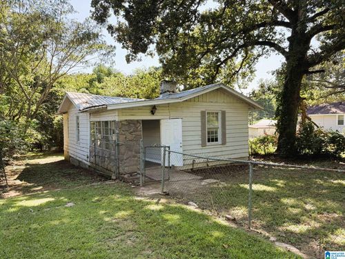 324 Railroad Ave, ADAMSVILLE, AL, 35005-2626 | Card Image