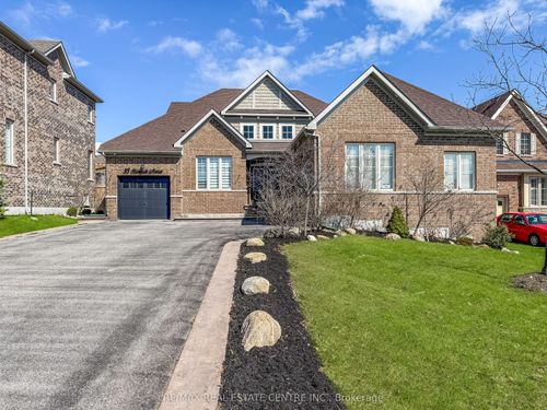 33 Stonegate Ave, Mono, ON, L9W6X1 | Card Image