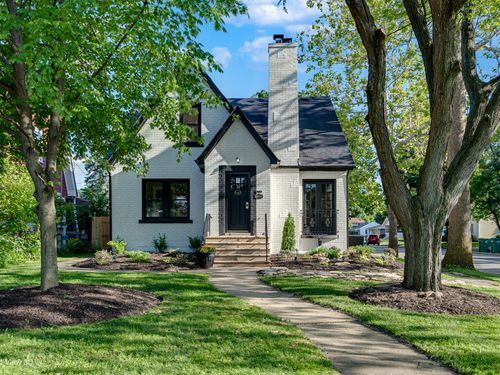 1020 Black Rd, Joliet, IL, 60435-5976 | Card Image