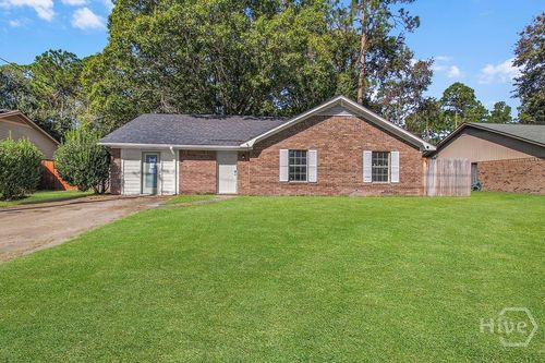 832 Ridgewood Way, Hinesville, GA, 31313-2990 | Card Image