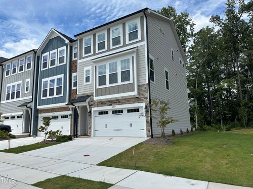 2209 Lambert Rd, Cary, NC, 27519-5641 | Card Image