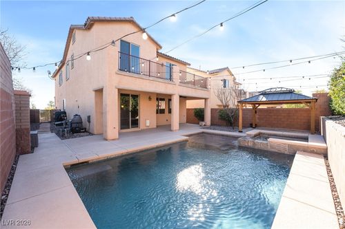 7557 Old Compton St, Las Vegas, NV, 89166-6563 | Card Image